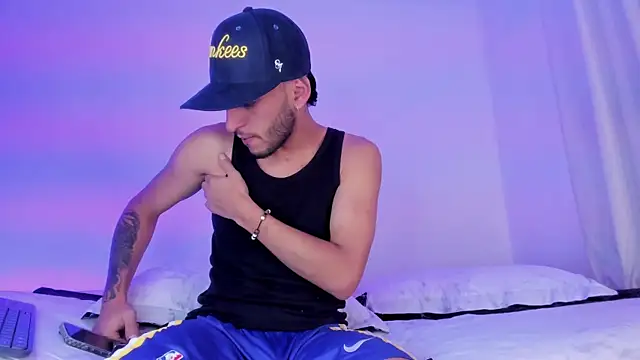  Kevin xxx online show from 02.27.25