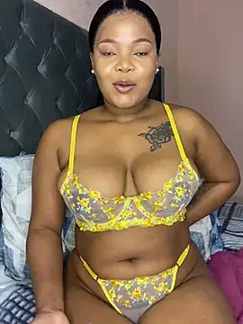 Snapshot of nothileenhle chatting on 06.27.26 nothileenhle online show from 06.27.26