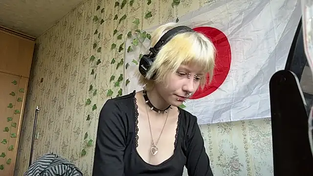 Snapshot of FatimahFroman chatting on 06.02.26 FatimahFroman online show from 06.02.26