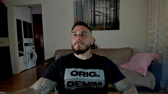 Snapshot of Gymdominus chatting on 06.26.26 Gymdominus online show from 06.26.26