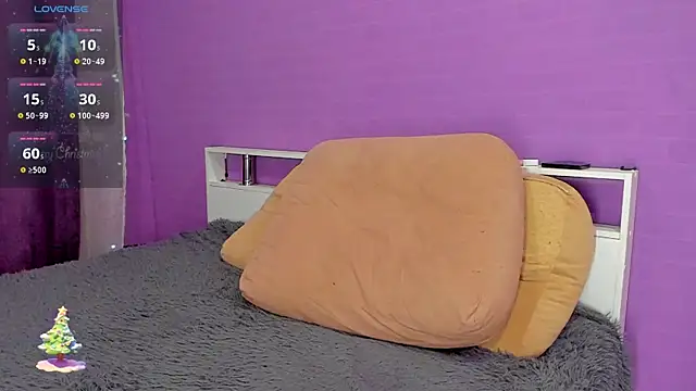 NicolePepper online show from 01.31.25