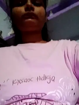 Snapshot of naughty-nishaa chatting on 07.05.26 naughty-nishaa online show from 07.05.26