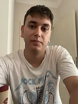 imjustaboyy1 online show from 07.04.26