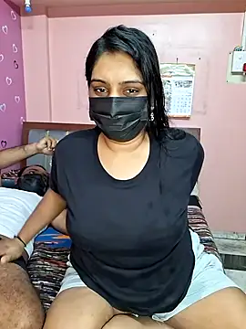Snapshot of Hornyreshma chatting on 07.17.26 Hornyreshma online show from 07.17.26