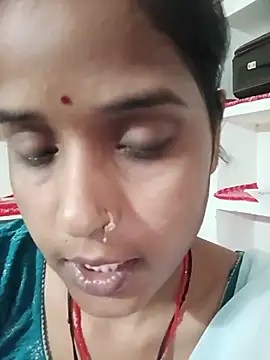 Snapshot of deepikasharma89 chatting on 07.20.26 deepikasharma89 online show from 07.20.26