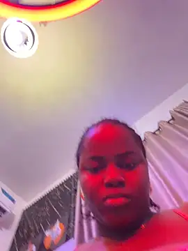 Snapshot of CasadelRe chatting on 05.23.26 CasadelRe online show from 05.23.26