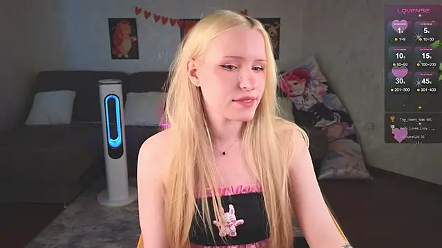 Snapshot of HILLOCHKA chatting on 06.02.26 HILLOCHKA online show from 06.02.26