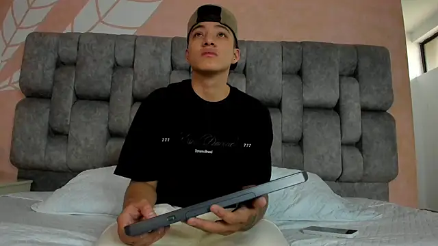 Snapshot of wesley_boyy_ chatting on 05.29.26 wesley boyy online show from 05.29.26