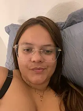 Snapshot of Laryssinha_69 chatting on 06.20.26 Laryssinha 69 online show from 06.20.26