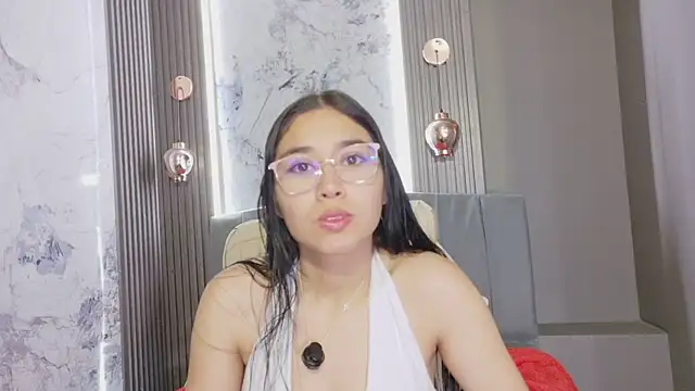 Snapshot of adaira31 chatting on 07.18.26 adaira31 online show from 07.18.26
