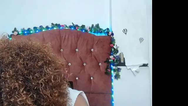 Snapshot of naomy_rosse17 chatting on 06.06.26 naomy rosse17 online show from 06.06.26