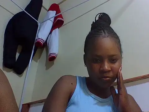 Snapshot of Prettydoll2 chatting on 05.31.26 Prettydoll2 online show from 05.31.26