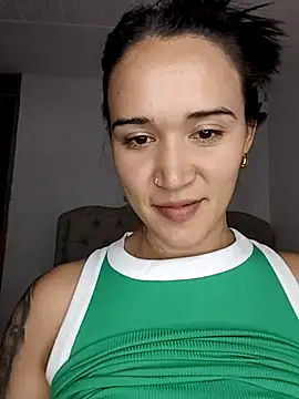 Snapshot of DaniRivers_ chatting on 06.22.26 DaniRivers online show from 06.22.26