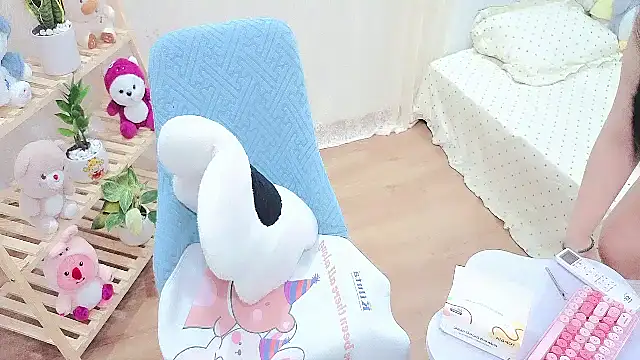 Snapshot of lrykknana chatting on 05.31.26 lrykknana online show from 05.31.26