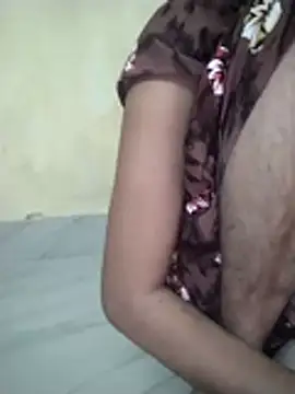 Snapshot of PRIYAGIRLHOT chatting on 06.05.26 PRIYAGIRLHOT online show from 06.05.26