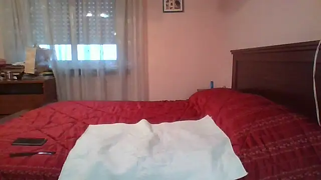 ItalianBigBoobs online show from 12.19.24