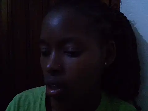 Snapshot of Gracious_petite001 chatting on 06.25.26 Gracious petite001 online show from 06.25.26