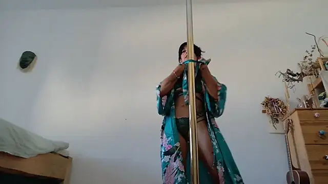 PriscillaPole online show from 07.22.26