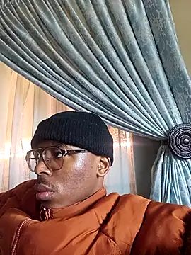 Snapshot of MbeshePTA chatting on 07.06.26 MbeshePTA online show from 07.06.26
