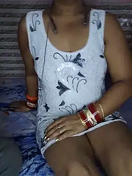 Snapshot of Curvy_Anushka chatting on 06.03.26 Curvy Anushka online show from 06.03.26