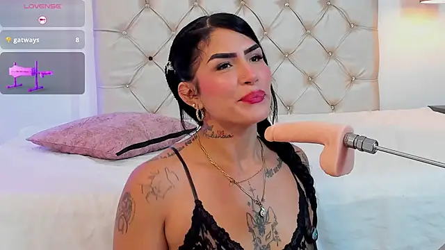 Snapshot of Alanna_Wild chatting on 07.06.26 Alanna Wild online show from 07.06.26