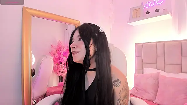 Snapshot of Isis_waifu_ chatting on 05.28.26 Isis waifu online show from 05.28.26