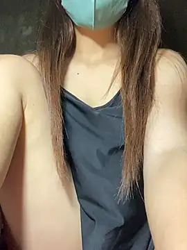Snapshot of Nhinhi_su chatting on 06.17.26 Nhinhi su online show from 06.17.26