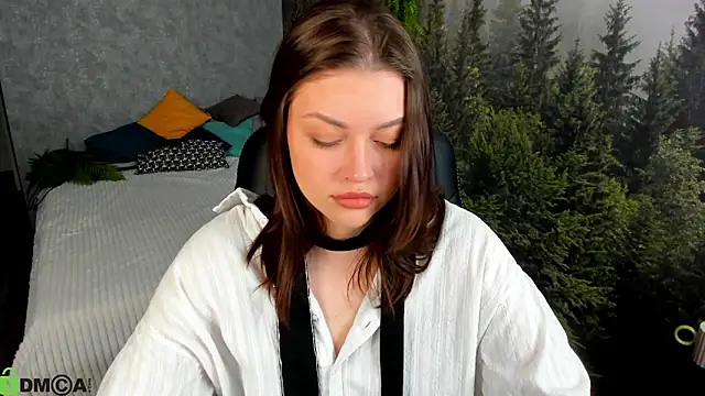 Snapshot of Maya-Mimi chatting on 06.19.26 Maya-Mimi online show from 06.19.26