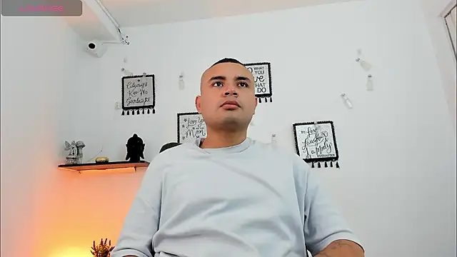 Snapshot of DamianBlazze chatting on 05.31.26 DamianBlazze online show from 05.31.26