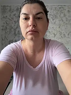 Snapshot of evaxxxcurvyxxx chatting on 07.21.26 evaxxxcurvyxxx online show from 07.21.26