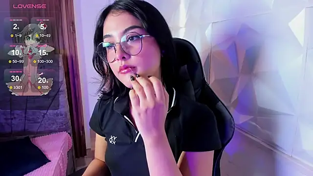 Ivy gloom online show from 06.11.26