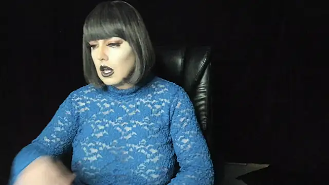 Snapshot of Danielle_tv33 chatting on 12.23.24 Danielle tv33 online show from 12.23.24