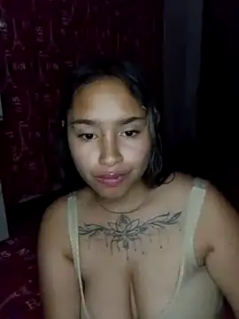 Snapshot of Evangeline_Salas chatting on 06.13.26 Evangeline Salas online show from 06.13.26
