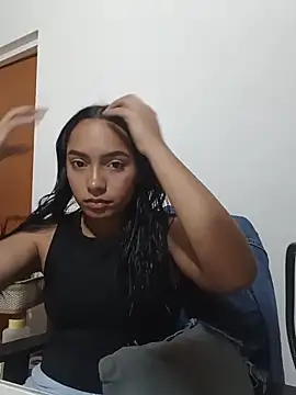 Snapshot of xcleila chatting on 06.14.26 xcleila online show from 06.14.26