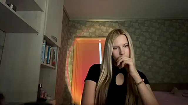 Snapshot of RalliedAckee chatting on 05.29.26 RalliedAckee online show from 05.29.26