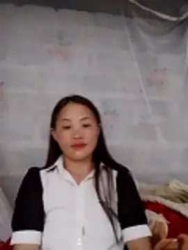 Snapshot of Malin_9k chatting on 05.27.26 Malin 9k online show from 05.27.26
