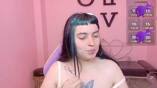 Snapshot of _sofia_smth_xx chatting on 06.27.26 sofia smth xx online show from 06.27.26