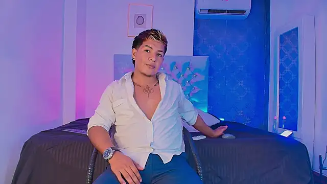 Snapshot of Joel_carterr chatting on 07.18.26 Joel carterr online show from 07.18.26
