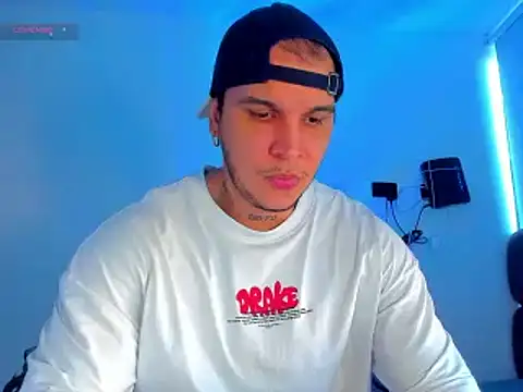 Snapshot of jacob_lautnerr chatting on 07.16.26 jacob lautnerr online show from 07.16.26