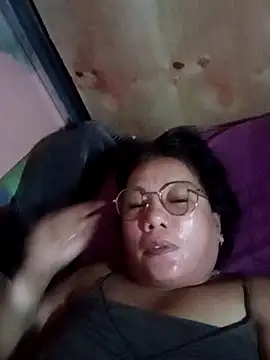 Snapshot of creampie_morena chatting on 05.31.26 creampie morena online show from 05.31.26