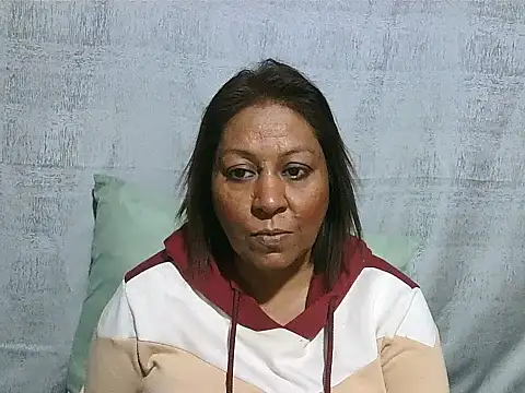 Snapshot of IndianSexyMilf69 chatting on 06.06.26 IndianSexyMilf69 online show from 06.06.26