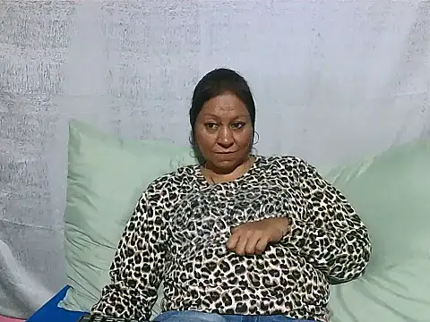 Snapshot of IndianSexyMilf69 chatting on 06.13.26 IndianSexyMilf69 online show from 06.13.26