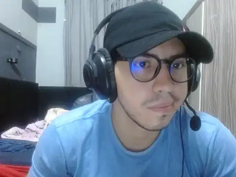 Snapshot of Fer_Ti chatting on 06.24.26 Fer Ti online show from 06.24.26