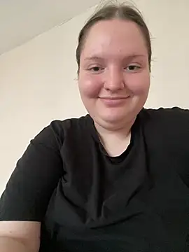 Snapshot of SashaMoo chatting on 07.22.26 SashaMoo online show from 07.22.26