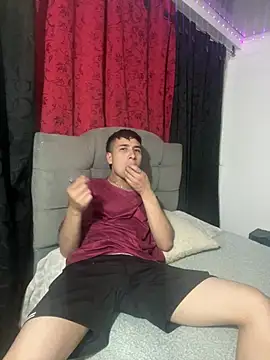 JULIANHOTSEX online show from 06.01.26