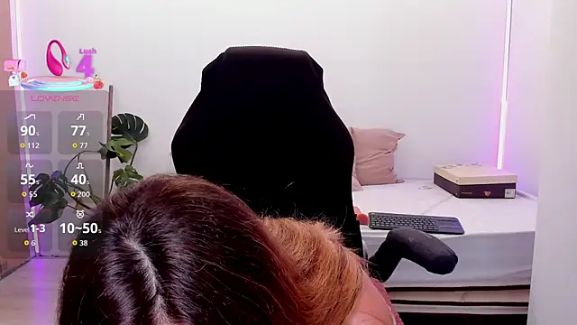 LindaWhite  online show from 09.12.25