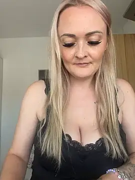 Snapshot of Alex-Blond chatting on 07.20.26 Alex-Blond online show from 07.20.26