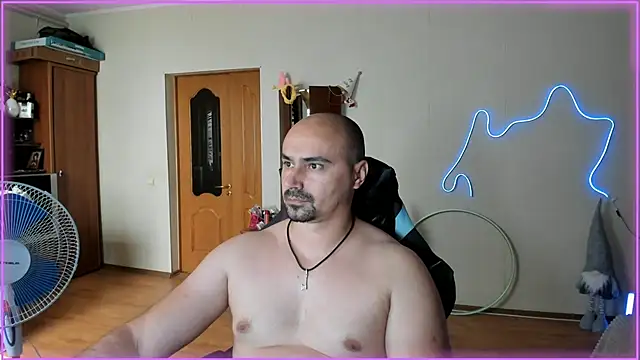 Snapshot of -SexyDaddy- chatting on 06.14.26 -SexyDaddy- online show from 06.14.26