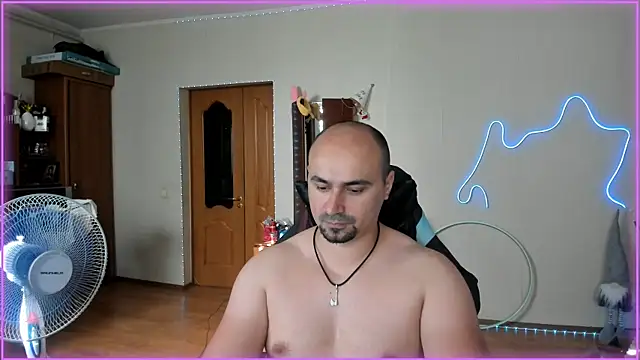 Snapshot of -SexyDaddy- chatting on 06.18.26 -SexyDaddy- online show from 06.18.26