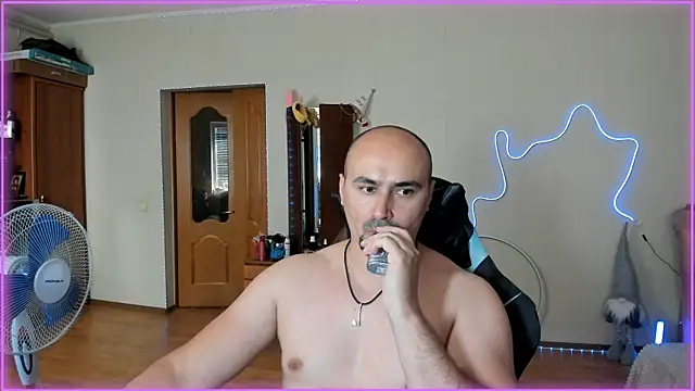 Snapshot of -SexyDaddy- chatting on 06.27.26 -SexyDaddy- online show from 06.27.26